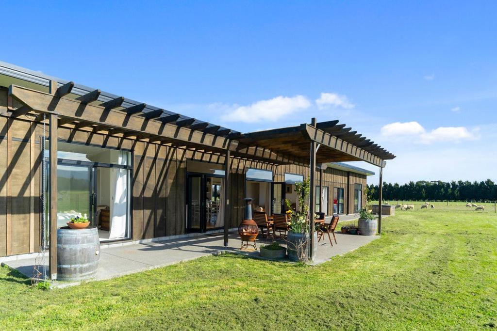 The Modern Farmstead - Greytown Accommodation Exterior photo